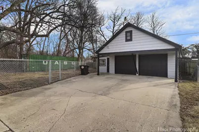 2610 S Thomas Court, McHenry, IL 60051 - Photo 23
