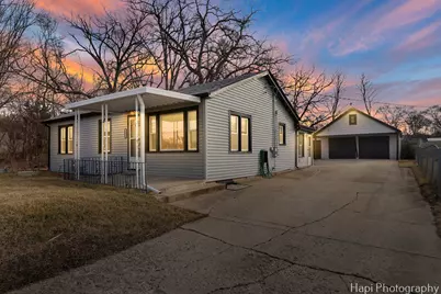 2610 S Thomas Court, McHenry, IL 60051 - Photo 1