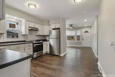 2610 S Thomas Court, McHenry, IL 60051 - Photo 7