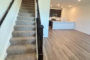 2246 Barbera Dr, Oswego, IL 60543 - Photo 7