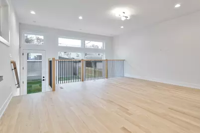 4246 N Kimball Avenue, Chicago, IL 60618 - Photo 5