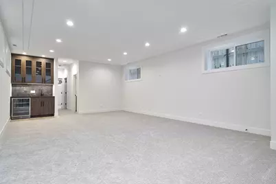 4246 N Kimball Avenue, Chicago, IL 60618 - Photo 21