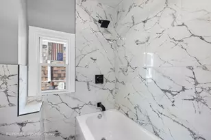 8640 S Blackstone Ave, Chicago, IL 60619 - Photo 13