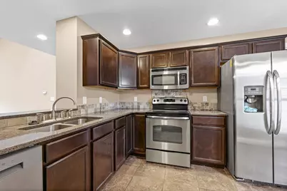 2521 Pembrook Point, Champaign, IL 61821 - Photo 11