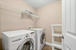 2521 Pembrook Point, Champaign, IL 61821 - Photo 15