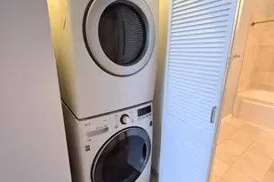 210 S Desplaines St, Chicago, IL 60661 - Photo 9