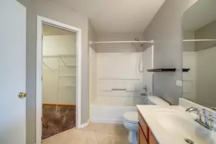 4055 Blackstone Dr, Aurora, IL 60504 - Photo 23