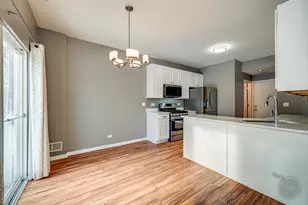 4055 Blackstone Dr, Aurora, IL 60504 - Photo 7