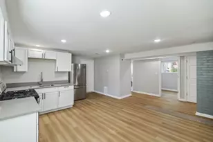 923 W 85th St, Chicago, IL 60620 - Photo 5