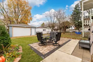 1333 Clinton Ave, Berwyn, IL 60402 - Photo 17