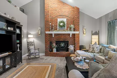 [Address not provided], Aurora, IL 60506 - Photo 17