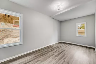 8109 S Marquette Avenue, Chicago, IL 60617 - Photo 19