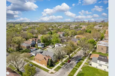 8109 S Marquette Avenue, Chicago, IL 60617 - Photo 35