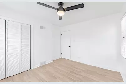 7511 S Damen Avenue, Chicago, IL 60620 - Photo 13