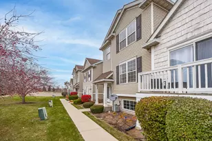 1658 N Fieldstone Dr, Shorewood, IL 60404 - Photo 3