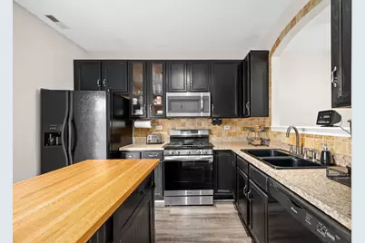 1658 N Fieldstone Drive, Shorewood, IL 60404 - Photo 11