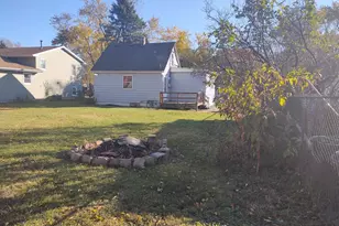 10398 W Waldo Ave, Beach Park, IL 60087 - Photo 5