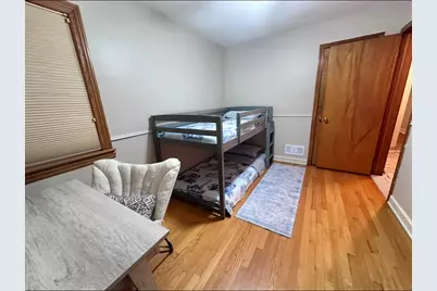 9221 S Avers Avenue, Evergreen Park, IL 60805 - Photo 15