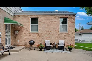 9221 S Avers Ave, Evergreen Park, IL 60805 - Photo 25