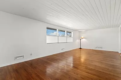 713 Lois Place, Joliet, IL 60435 - Photo 3