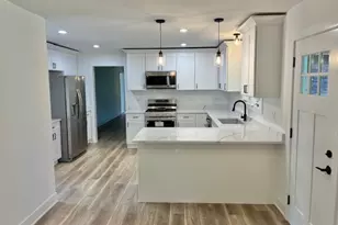 24360 S Timberline Trail, Crete, IL 60417 - Photo 3