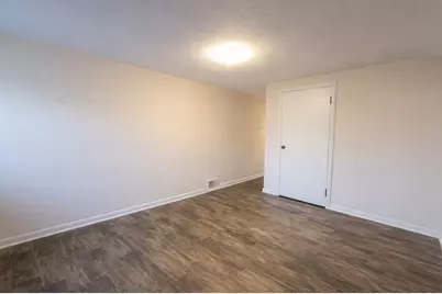 9810 Menard Avenue, Oak Lawn, IL 60453 - Photo 13