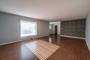 9810 Menard Ave, Oak Lawn, IL 60453 - Photo 3