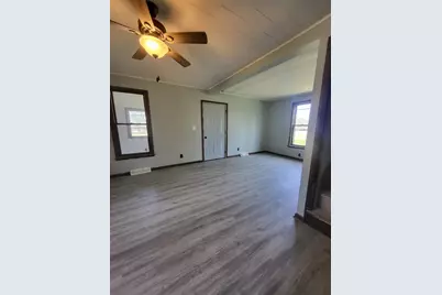 801 Main Street, Crescent City, IL 60928 - Photo 11