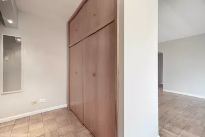 7210 Oak Avenue #4SW, River Forest, IL 60305 - Photo 9