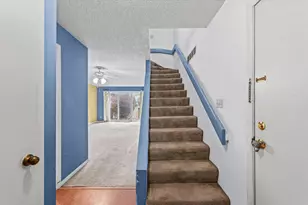 1928 Blackthorn Dr, Champaign, IL 61821 - Photo 5