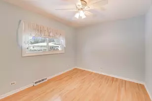 1046 Martingale Dr, Bartlett, IL 60103 - Photo 23