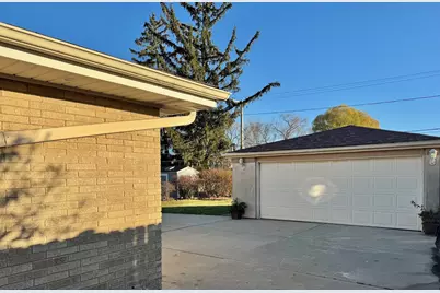 1411 Anthony Road, Wheeling, IL 60090 - Photo 15