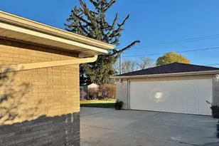 1411 Anthony Rd, Wheeling, IL 60090 - Photo 15