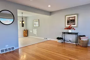 1411 Anthony Rd, Wheeling, IL 60090 - Photo 5