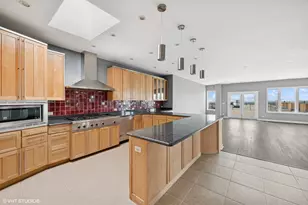 1 Renaissance Pl, Palatine, IL 60067 - Photo 7