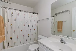 361 Holiday Ln, Hainesville, IL 60073 - Photo 15