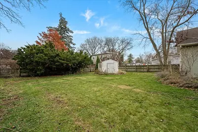 710 N Van Buren Street, Batavia, IL 60510 - Photo 25