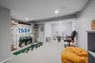 710 N Van Buren St, Batavia, IL 60510 - Photo 21