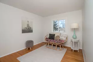 943 Cambridge Ln, Crystal Lake, IL 60014 - Photo 9