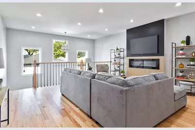 4602 N Springfield Avenue, Chicago, IL 60625 - Photo 9