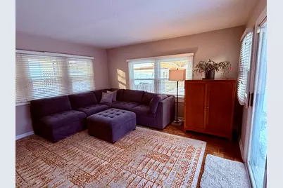 2523 Hastings Avenue, Evanston, IL 60201 - Photo 9