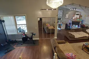 2600 S Scott St, Des Plaines, IL 60018 - Photo 3