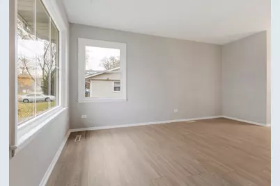 6971 Hanover Street, Hanover Park, IL 60133 - Photo 3