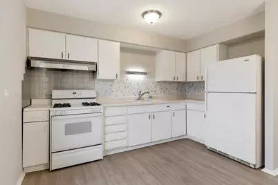 6971 Hanover Street, Hanover Park, IL 60133 - Photo 7