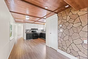 1149 Maze Ct, Decatur, IL 62526 - Photo 9