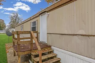 1149 Maze Ct, Decatur, IL 62526 - Photo 3