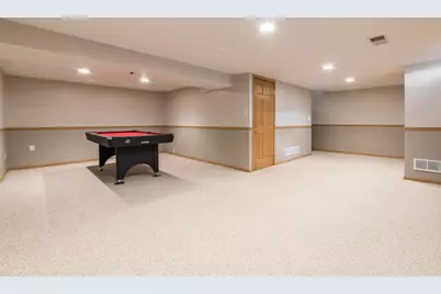 238 Driftwood Lane, Bloomingdale, IL 60108 - Photo 15