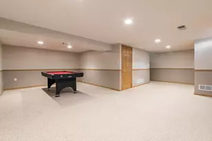 238 Driftwood Ln, Bloomingdale, IL 60108 - Photo 15