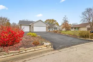 6072 Valhalla Dr, Loves Park, IL 61111 - Photo 1