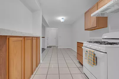 [Address not provided], Hoffman Estates, IL 60169 - Photo 11